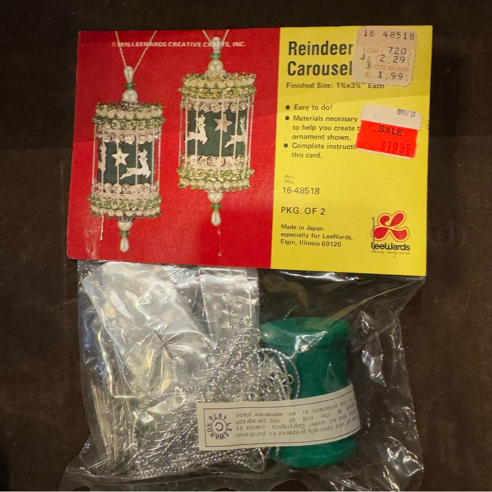 VTG NEW LeeWards Set Of 2 REINDEER CAROUSEL Bead Sequin Christmas Ornament Kit